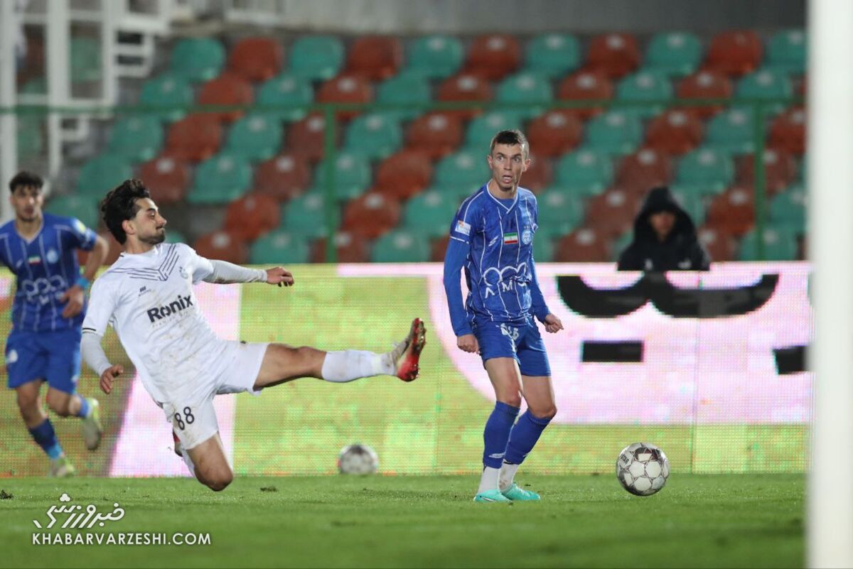 پرسپولیس در پی جذب هافبک جوان ملوان؛ فرهان جعفری در رادار سرخها / پرسپولیس , ملوان , فرهان جعفری , نقل و انتقالات , لیگ برتر