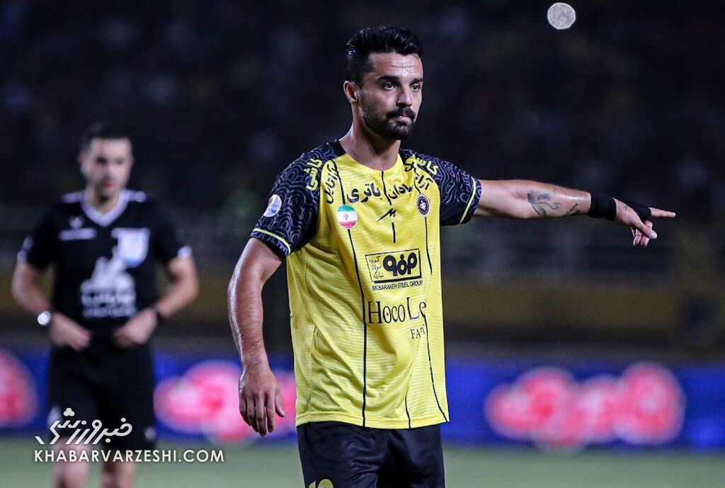 امید نورافکن قرارداد خود را با سپاهان تمدید کرد؛ ماندنی شد / امید نورافکن , سپاهان , استقلال , تمدید قرارداد , فوتبال ایران