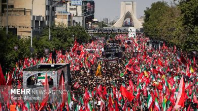 میلیونها ایرانی در تشییع آیتالله خامنهای شرکت کردند