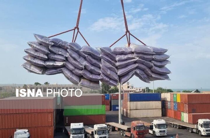تمدید و صدور مجوز فعالیت مراکز تجاری ایران در ۸ مقصد بینالمللی / صادرات , مراکز تجاری , بازارهای بینالمللی , توسعه تجارت , صادرات غیرنفتی