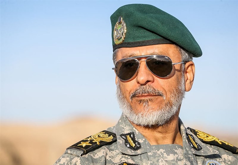 دریادار سیاری: دشمن جرأت پیاده کردن نیرو در سواحل ایران را ندارد / اخبار سیاسی روز , اخبار نیروهای مسلح ایران
