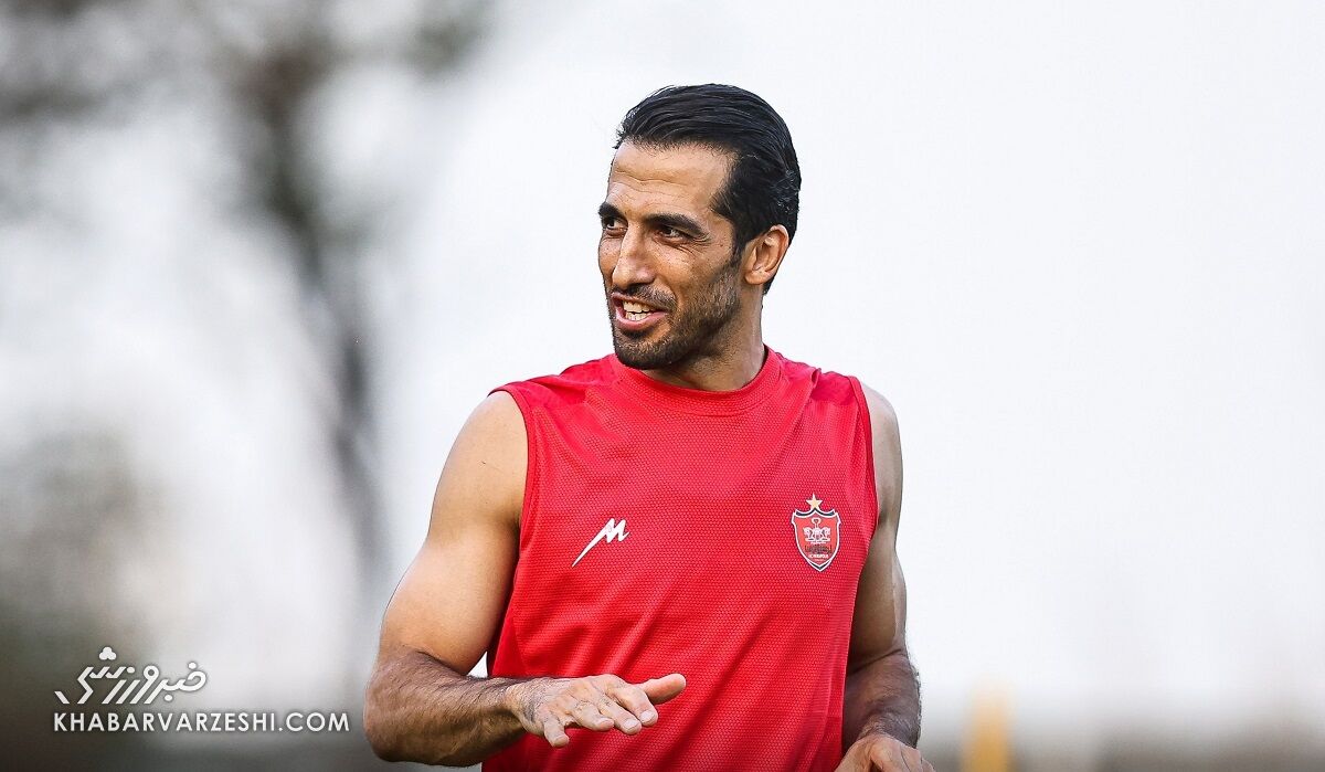 وحید امیری رسماً از پرسپولیس جدا شد؛ پایان یک دوره پرافتخار / وحید امیری , پرسپولیس , جدایی , فوتبال ایران , بازیکن باتجربه