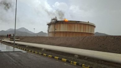 آتشسوزی انبار نفت زاهدان پس از اصابت صاعقه / اخبار سیستان و بلوچستان - اخبار استانها