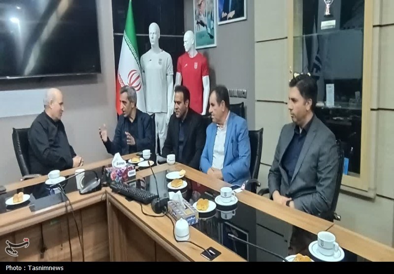 تاج پای کار توسعه زیرساختهای فوتبال زنجان آمد / اخبار زنجان - اخبار استانها