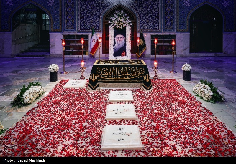 سروآباد در سوگ و حماسه؛ تجدید میثاق مردم با آرمانهای رهبر شهید+تصویر / اخبار کردستان - اخبار استانها