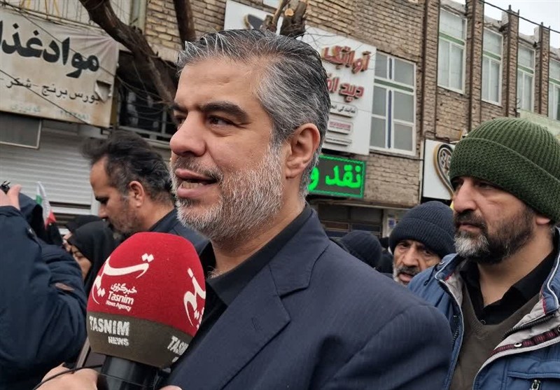 تردد بالای محورهای ساوه تجهیز مراکز درمانی را الزامی میکند / اخبار مرکزی - اخبار استانها