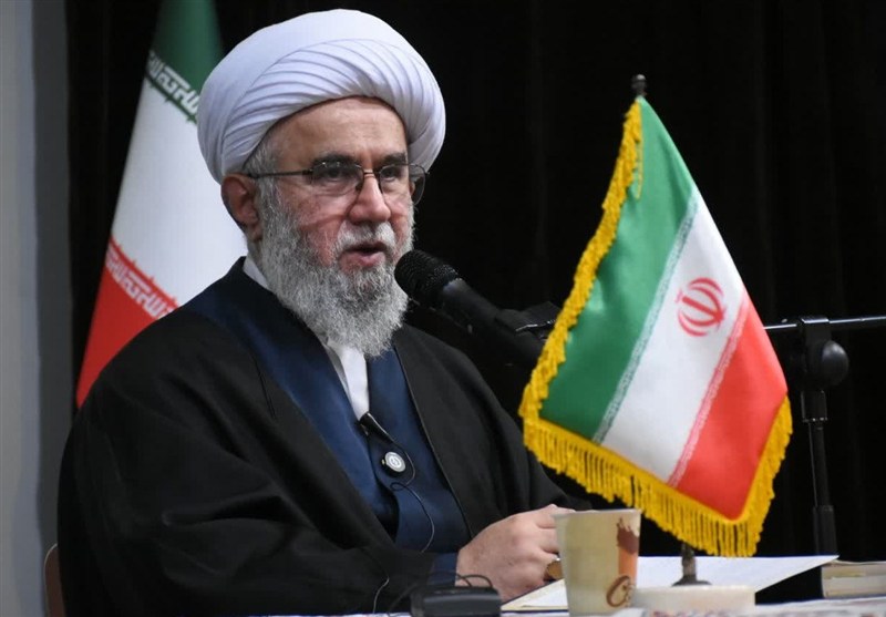 مکتب امام خمینی و رهبر شهید با ظلمپذیری و سلطهگری سازگار نیست / اخبار گیلان - اخبار استانها