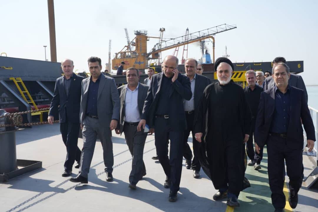 معاون وزیر جهاد کشاورزی: اقدامات بنادر خوزستان در تخلیه کالاهای اساسی قابل تقدیر است / بنادر خوزستان , کالاهای اساسی , وزارت جهاد کشاورزی , ترخیص کالا , تامین کالا