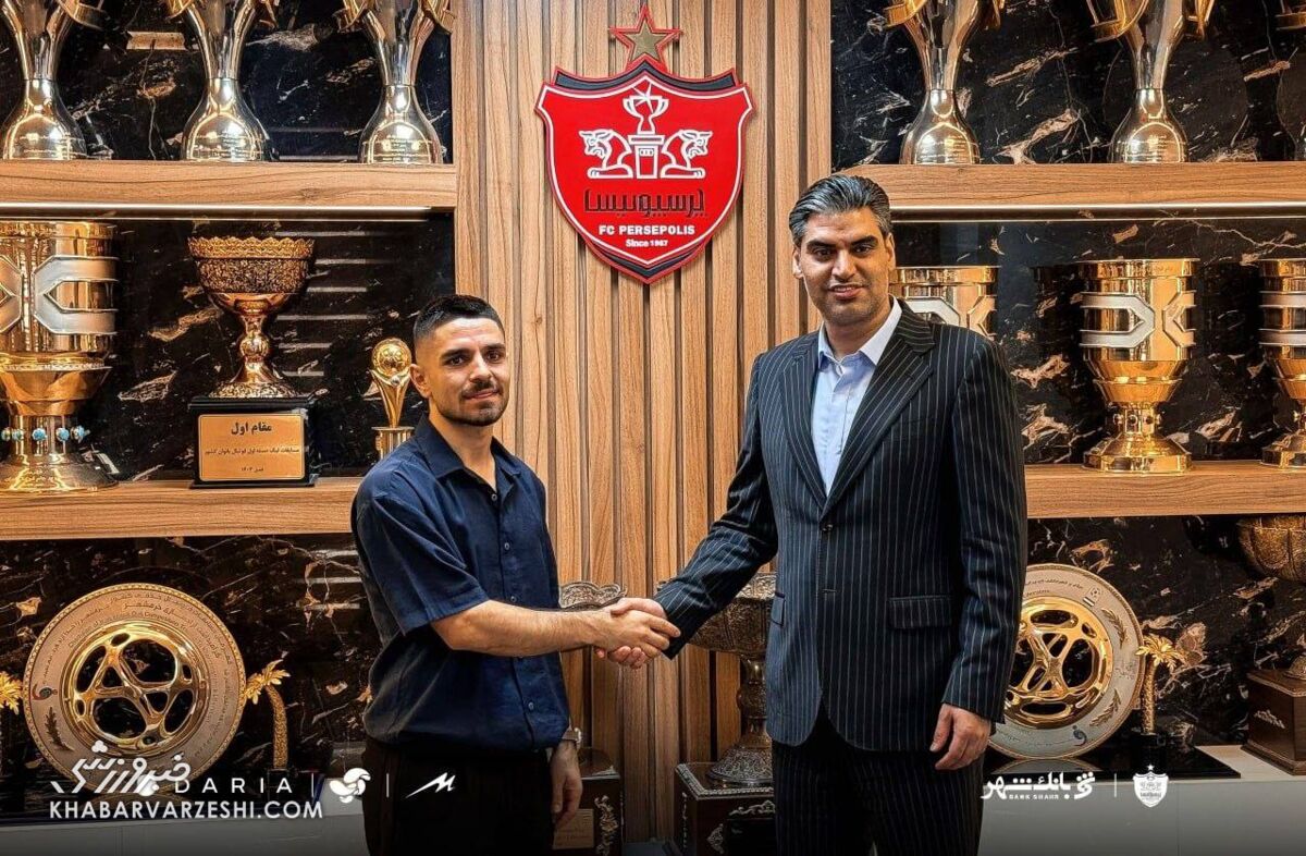 تمدید قرارداد محمد عمری با پرسپولیس برای سه فصل دیگر / محمد عمری , پرسپولیس , فوتبال ایران , لیگ برتر , تمدید قرارداد
