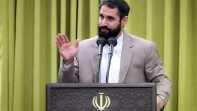 ببینید|روایتی شنیدنی از مداحی لری در حضور رهبر شهید؛دایه دایه وقت جنگه / اخبار لرستان - اخبار استانها