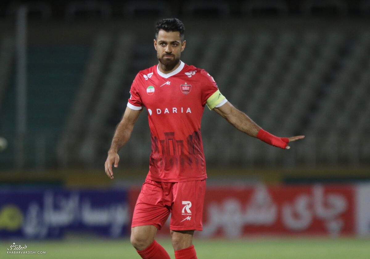 پرسپولیس در بنبست جذب مدافع؛ پورعلیگنجی در فهرست مازاد؛ آیا بازگشتی در کار است؟ / پرسپولیس , مرتضی پورعلی گنجی , نقل و انتقالات , لیگ برتر , فوتبال ایران