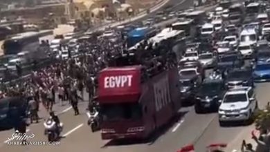 استقبال ویژه هواداران مصر از تیم ملی پس از حذف از جام جهانی / تیم ملی مصر , جام جهانی , فوتبال , هواداران , آرژانتین