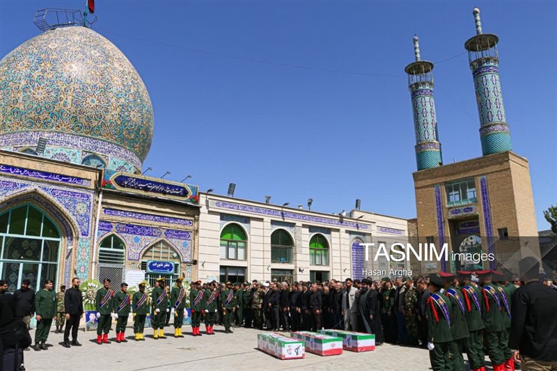 تشییع پیکر 3 شهید پاسدار در زنجان / اخبار زنجان - اخبار استانها