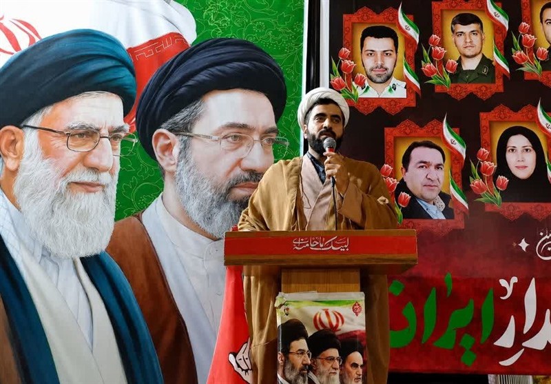 ملت امام حسین(ع) اهل فرار نیست و در برابر دشمن ایستادگی میکند / اخبار کاشان - اخبار استانها