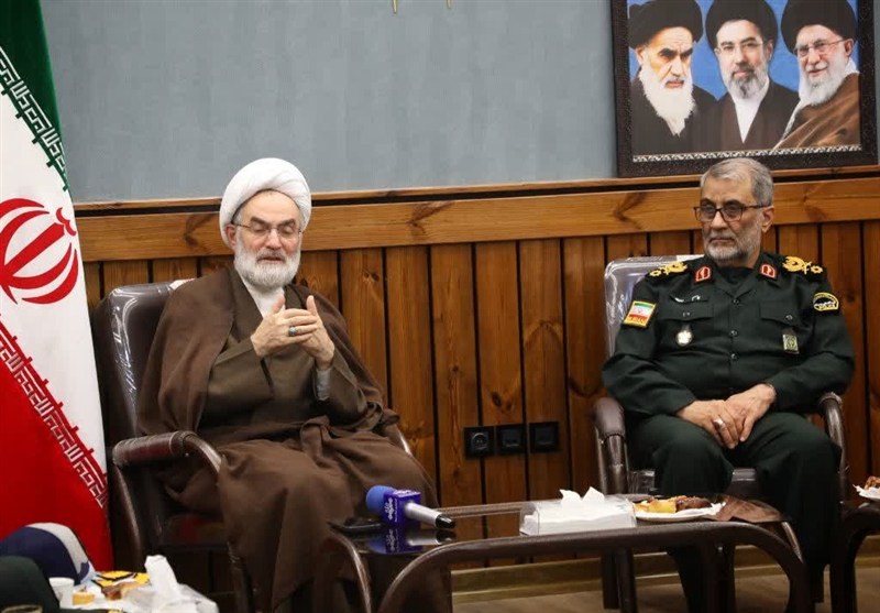 ایران قوی، تهدیدهای دشمن را به فرصت نمایش اقتدار تبدیل میکند / اخبار گیلان - اخبار استانها