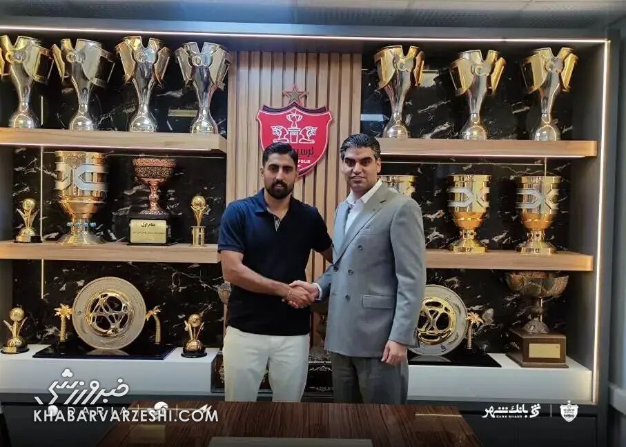 پرسپولیس در فصل نقل و انتقالات: پوریا لطیفیفر پنجمین خرید مهدی تارتار / پرسپولیس , گل گهر , پوریا لطیفی فر , مهدی تارتار , نقل و انتقالات