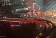 آتشبازی هواداران مکزیک مقابل هتل انگلیس؛ تلاش برای بر هم زدن تمرکز سه شیرها / مکزیک , انگلیس , تیم ملی فوتبال , هواداران , آتش بازی