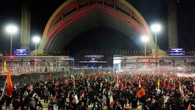 زیر سقف مصلی؛ روایتی از دو همدرد در شب فراق رهبر شهید / اخبار سیاسی روز , اخبار سیاست داخلی