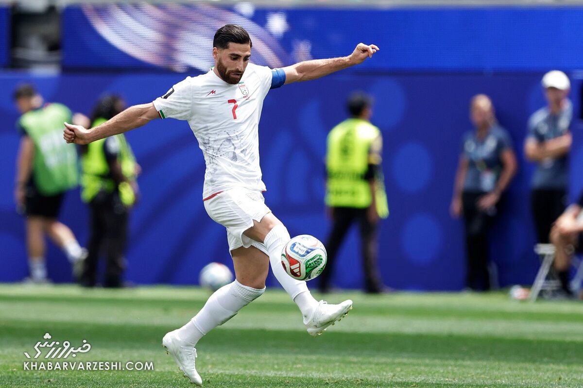 علیرضا جهانبخش: احتمال پیوستن به پرسپولیس جدی است؛ تیم جدیدم تا ۳ هفته دیگر مشخص میشود / علیرضا جهانبخش , پرسپولیس , استقلال , نقل و انتقالات , لیگ برتر