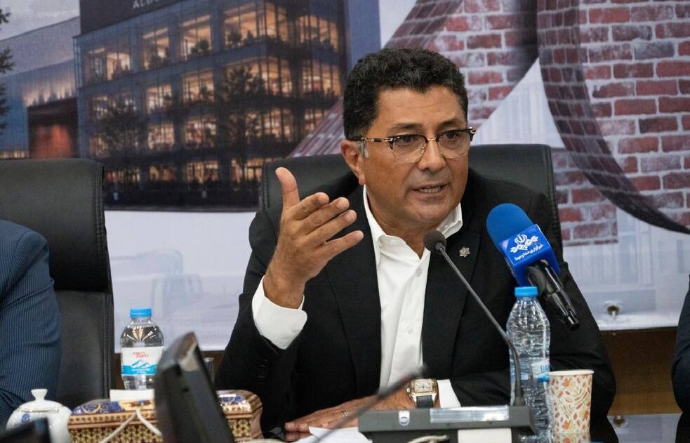 رئیس انجمن صنعت ساختمان: پراکندگی مسئولیت مسکن میان ۵ وزارتخانه/ طرح «قانون توسعهگر» بلاتکلیف است / مسکن , وزارتخانه , انجمن صنعت ساختمان , کمیته ملی مسکن , قانون توسعهگر