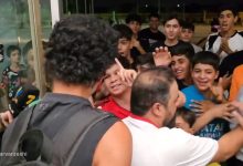 تصاویر جنجالی: حمله هواداران نوجوان فولاد به رامین رضاییان پس از بازی با استقلال / رامین رضاییان , فولاد خوزستان , استقلال , هواداران , فوتبال ایران