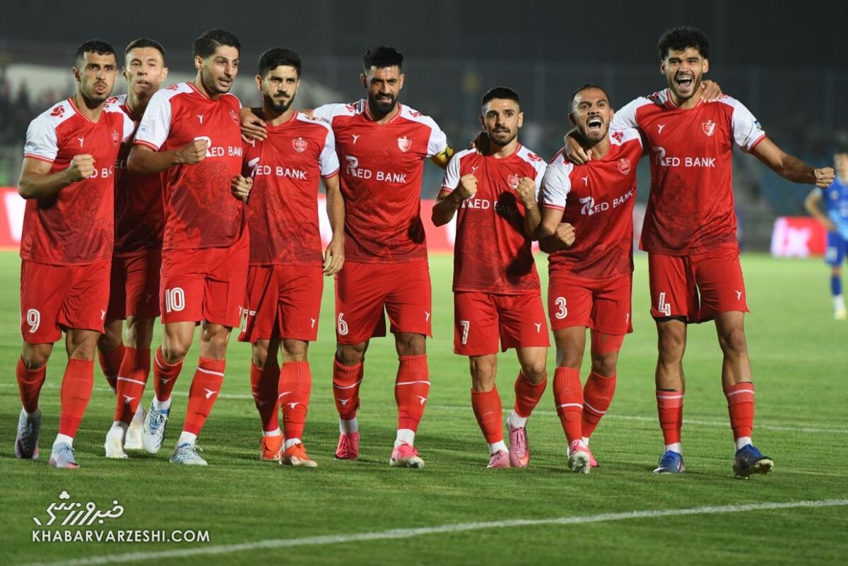 پرسپولیس با اقتدار صدرنشین شد؛ ۴-۱ در هفته دوم لیگ برتر / پرسپولیس , لیگ برتر , فوتبال ایران , صدرنشینی , هفته دوم