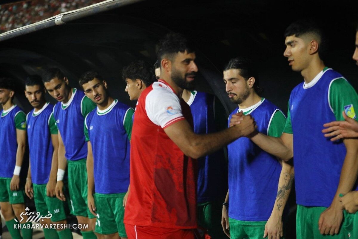 رقابت چهار مدافع میانی برای دو جایگاه اصلی در خط دفاعی پرسپولیس / پرسپولیس , دانیال ایری , حسین کنعانیزادگان , مهدی تارتار , خط دفاعی