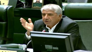 عضو کمیسیون اقتصادی مجلس: جنگهای تحمیلی مانع تحقق وعدههای رئیسجمهور شد / کمیسیون اقتصادی مجلس , وعدههای رئیسجمهور , جنگهای تحمیلی , شرایط اقتصادی , مجلس شورای اسلامی