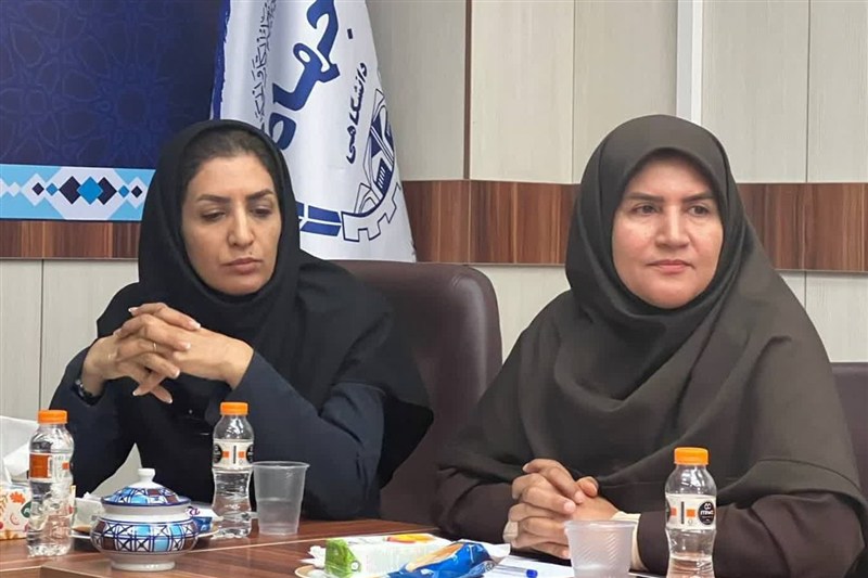 جهاد دانشگاهی مرکزی ظرفیتهای پژوهشی را به صنعت ومحیطزیست پیوندمیدهد / اخبار مرکزی - اخبار استانها