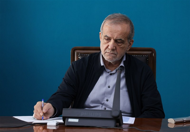 پزشکیان: جامعه امروز بیش از هر زمان به همدلی و اخلاق قرآنی نیاز دارد / اخبار سیاسی روز , اخبار دولت