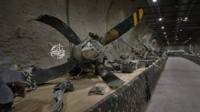 بقایای هواگردهای ساقط شده آمریکا ازجمله اف 15 توسط سپاه به نمایش درآمد / اخبار سیاسی روز , اخبار نیروهای مسلح ایران