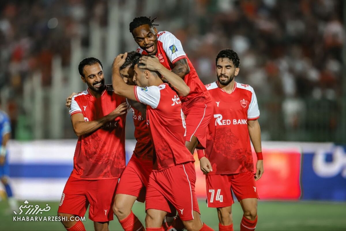 پرسپولیس با نمایش هماهنگ و غافلگیرکننده، صدرنشینی را از استقلال پس گرفت / پرسپولیس , مهدی تارتار , لیگ برتر , فوتبال ایران , صدر جدول