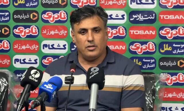 تهدید سرمربی استقلال خوزستان به استعفا: پنجره بسته، ماندن ممنوع! / استقلال خوزستان , پرسپولیس , امیر خلیفه اصل , لیگ برتر , نیم فصل