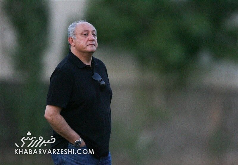 بهتاش فریبا: مجتبی محرمی استثنایی بود؛ اگر امروز بازی میکرد قراردادش ۱۷۰ میلیارد بود / مجتبی محرمی , بهتاش فریبا , فوتبال ایران , پرسپولیس , استقلال