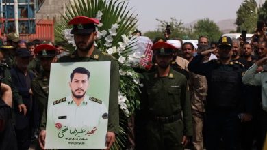 سنگ تمام ملایریها در بدرقه شهید مدافع وطن سروان علیرضا فتحی+تصویر / اخبار همدان - اخبار استانها