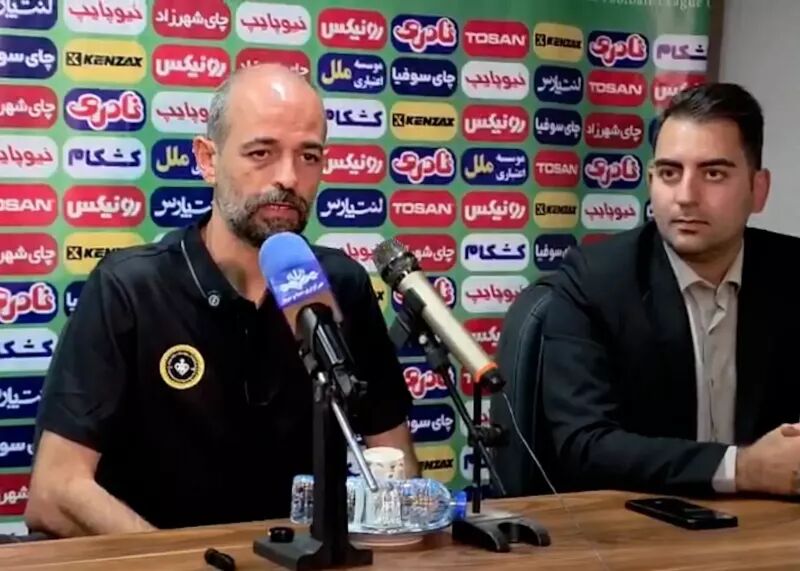 نویدکیا: ماندنم در سپاهان به تصمیم مدیران بستگی دارد/ هیچ مشکلی با جدایی ندارم / محرم نویدکیا , سپاهان , چادرملو , لیگ برتر , نقل و انتقالات