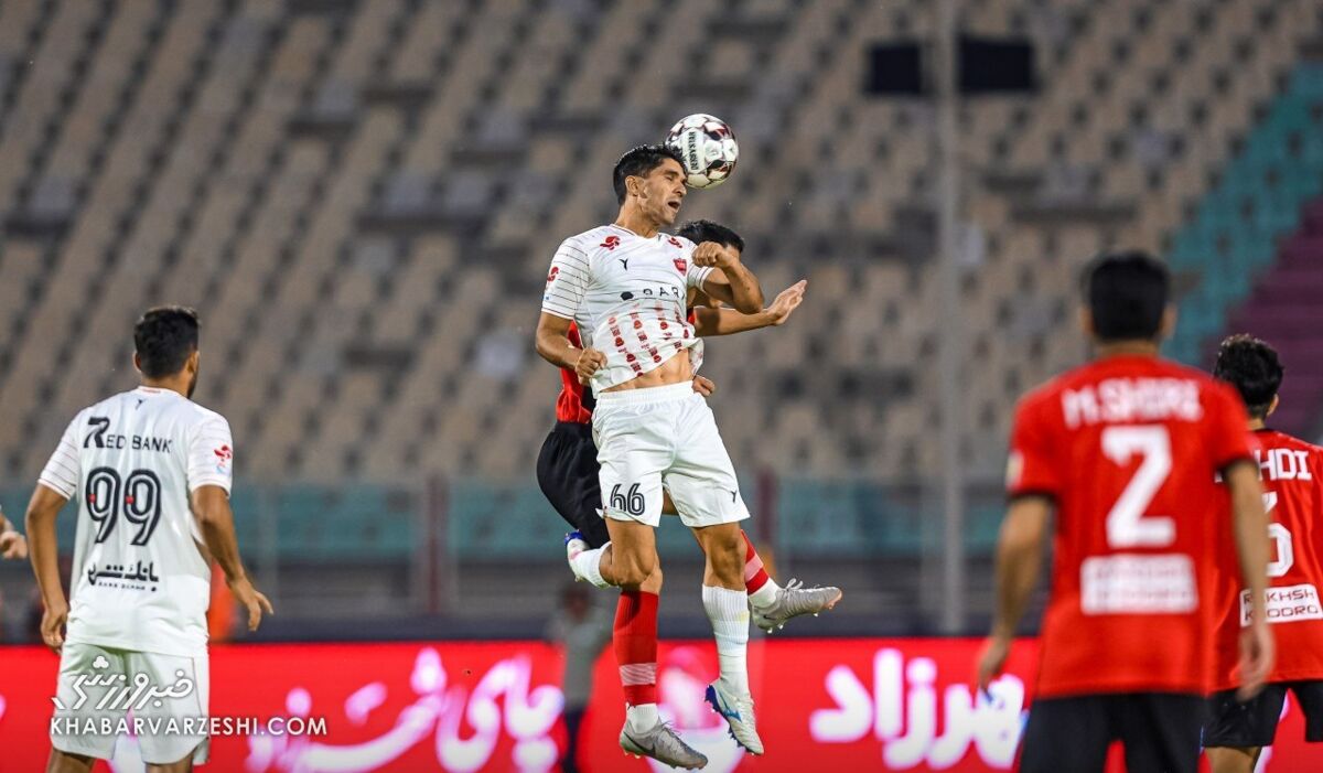 تراکتور در دراماتیکترین نبرد با پرسپولیس در تبریز پیروز شد / تراکتور , پرسپولیس , لیگ برتر , فوتبال ایران , تومیسلاو اشترکالی