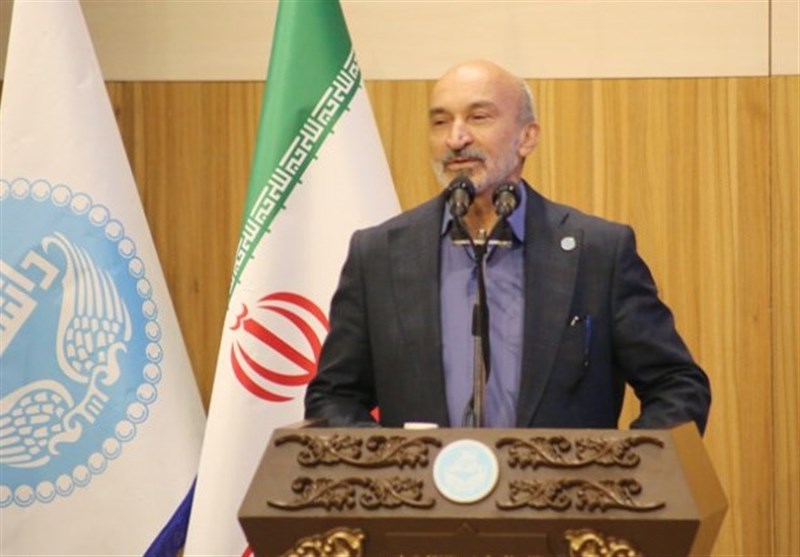 صدور حکم اخراج دو دانشجوی اهانتکننده به پرچم ایران / اخبار سیاسی روز , اخبار حوزه علمیه و دانشگاه
