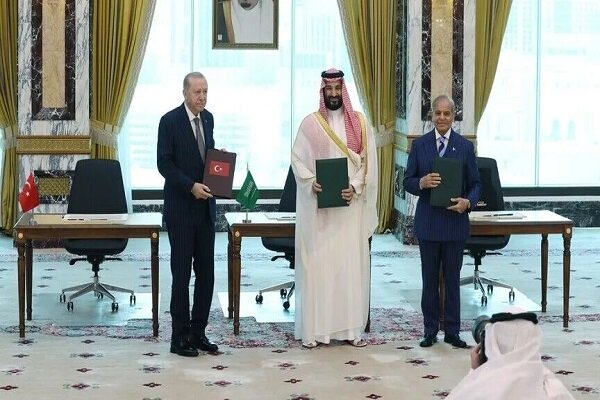 اولین نشست مقامات ترکیه، پاکستان و عربستان تحت توافق مکه برگزار میشود