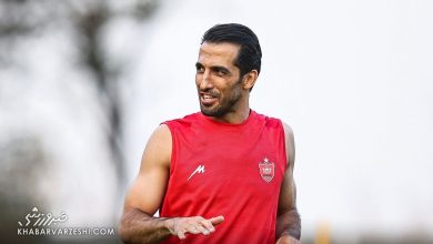 وحید امیری با رد پیشنهاد سرمربیگری، به دنبال فصل آخر بازیگری در پرسپولیس / وحید امیری , پرسپولیس , مهدی تارتار , فوتبال ایران , نقل و انتقالات