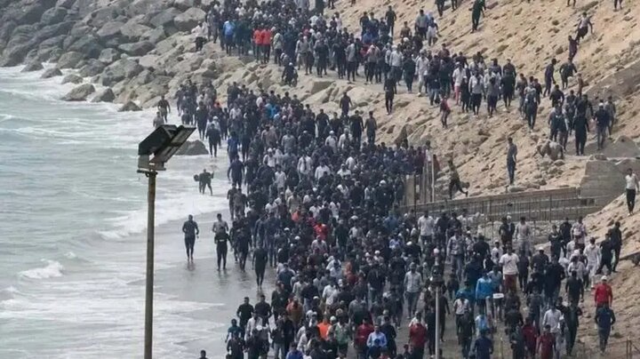 چرا ۶۰ هزار مهاجر مراکشی به اسپانیا هجوم بردند؟