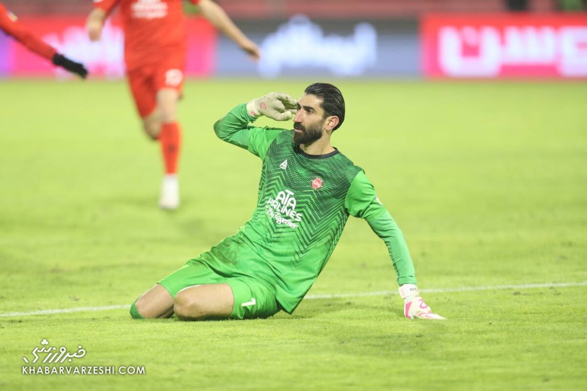 بیرانوند؛ کابوس پرسپولیس با تنها یک شکست در ۹ تقابل / علیرضا بیرانوند , پرسپولیس , تراکتور , لیگ برتر , دروازهبان