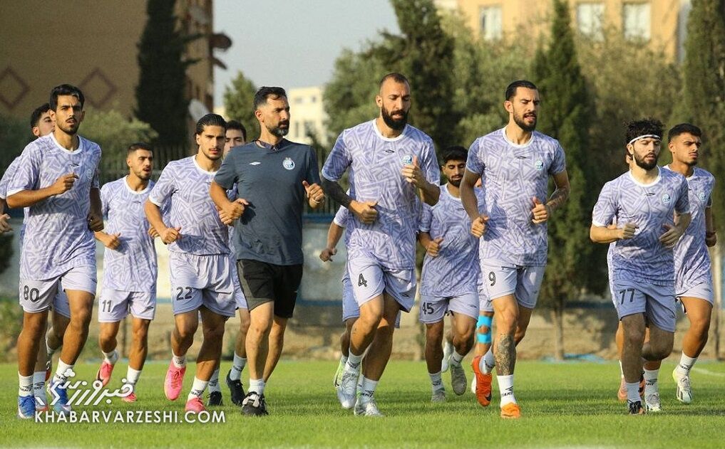 روزبه چشمی آماده بازگشت؛ استقلال در انتظار کاپیتان / روزبه چشمی , استقلال , فوتبال ایران , بازیکن ملی پوش , تمرینات استقلال