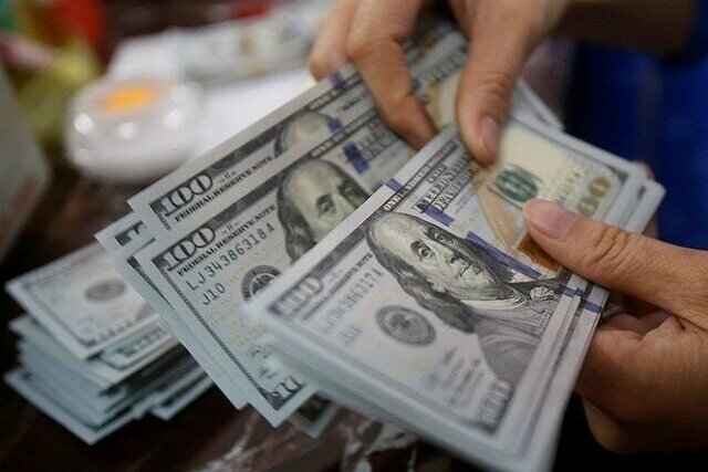 شکسته شدن مقاومت ۱۹۰ هزار تومانی دلار؛ بانک مرکزی ابزارهای مدیریتی را در اختیار دارد / دلار , نرخ ارز , بانک مرکزی , بازار ارز , اقتصاد