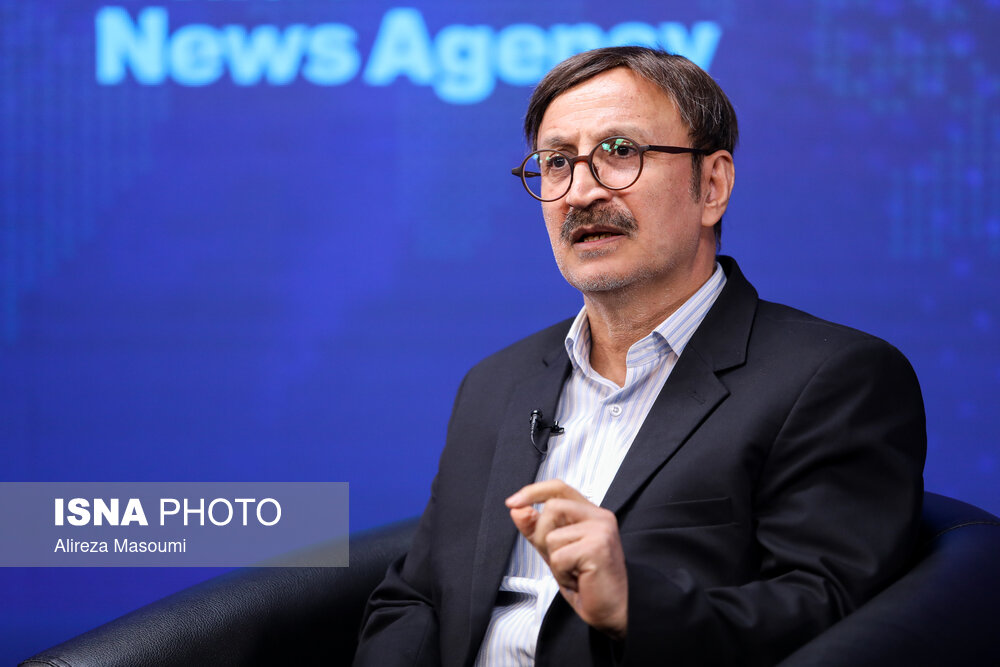 یک اقتصاددان: کلید کاهش تورم «تولید» است؛ حمایت از دهکهای پایین با یارانه باشد / تورم , تولید , اقتصاددان , یارانه , دستمزد