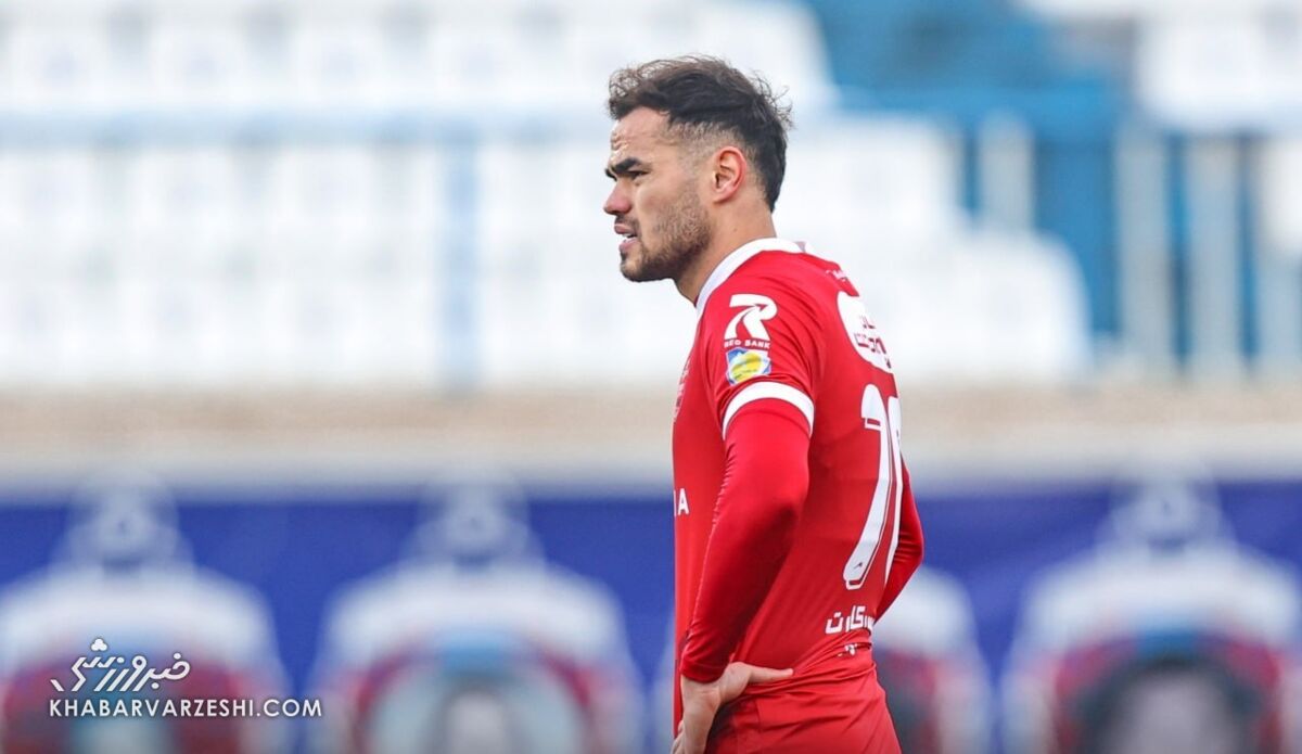 اورونوف نیمکتنشین پرسپولیس شد؛ دلیل نیمکتنشینی ستاره ازبکستانی فاش شد / پرسپولیس , اوستون اورونوف , شمس آذر قزوین , مهدی تارتار , لیگ برتر