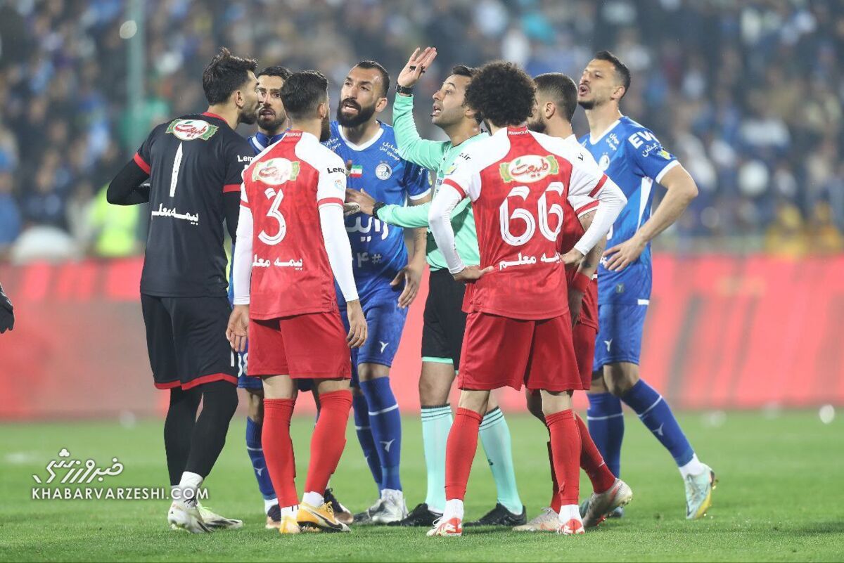 داوران هفته پنجم لیگ برتر فوتبال ایران مشخص شدند؛ بنیادیفرد دربی را سوت میزند / لیگ برتر , داوران , هفته پنجم , دربی تهران , موعود بنیادیفرد