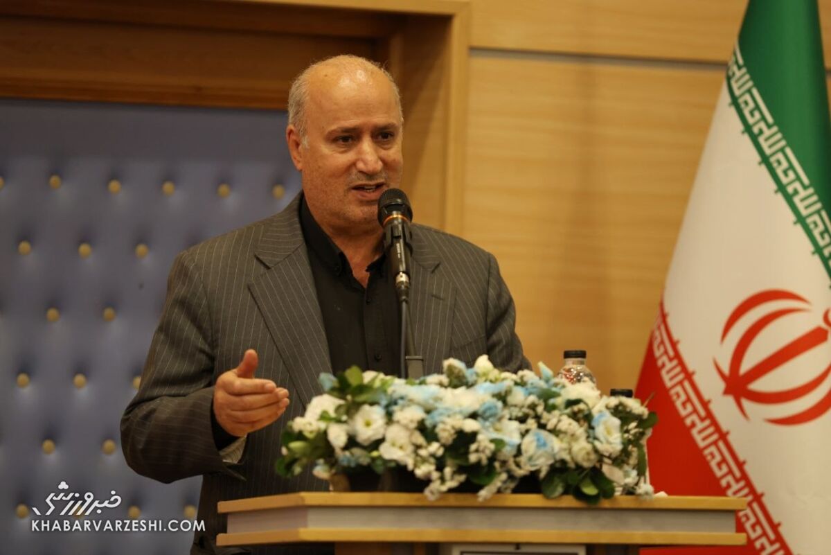 تاج: هوش مصنوعی و VAR با فناوری داخلی در راه داوری فوتبال ایران / مهدی تاج , هوش مصنوعی , VAR , داوری فوتبال , فناوری ورزشی