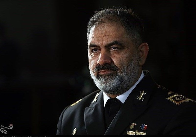 دریادار ایرانی: صنعت دفاعی ضامن اقتدار و امنیت پایدار کشور است / اخبار سیاسی روز , اخبار نیروهای مسلح ایران