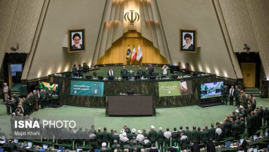 نامه نمایندگان مجلس به سران قوا درباره وضعیت بازار ارز/۵ محور انتظارات از سیاستگذار پولی / نمایندگان مجلس , سران قوا , بازار ارز , بانک مرکزی , سیاست پولی